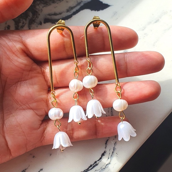 Jewelry - Unique earrings made w/ real Freshwater pearls